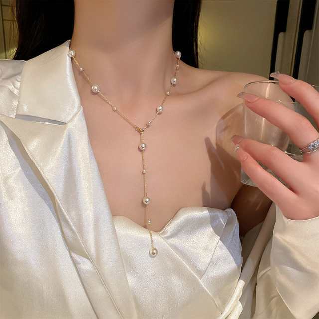 ネックレス ロングネックレス パールネックレス アクセサリー チェーン ロング パール ペンダントネックス 上品 高級感 ホワイト ゴールド 休日 可愛い 魅力的 ファッション シンプル 美人 ベーシ